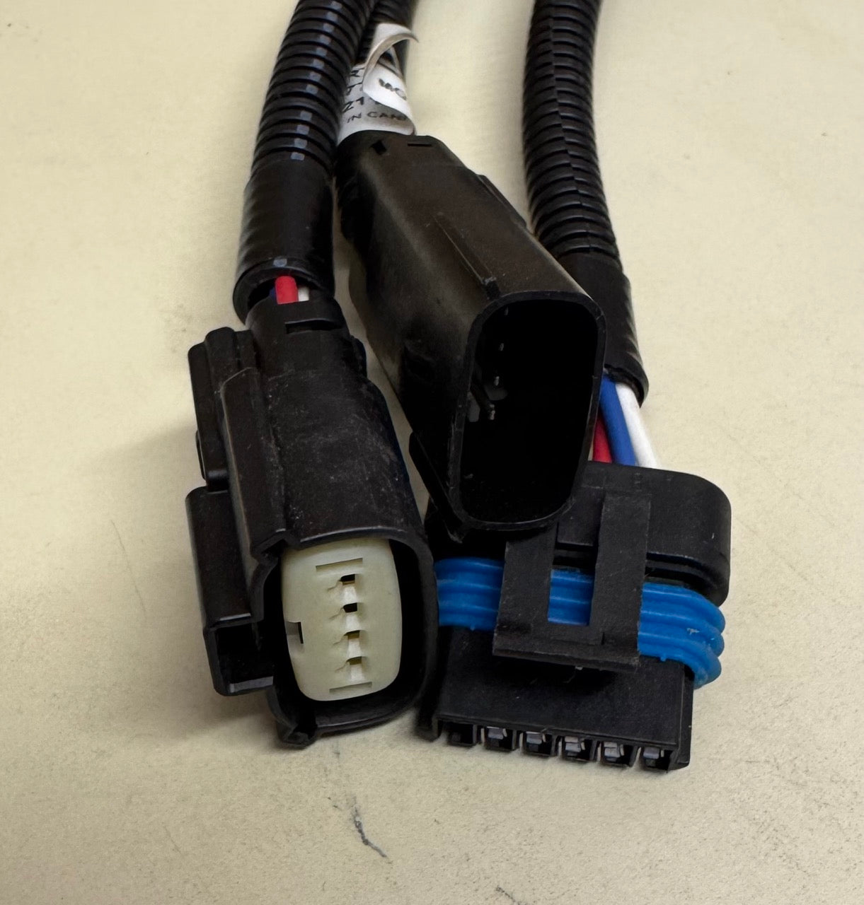 07747   ADAPTER KIT '13+ F150 H.I.D.